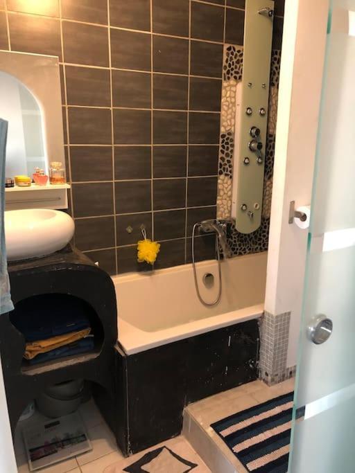 Carnon Plage : Bel Appartement Bien Citue Mauguio Exterior foto